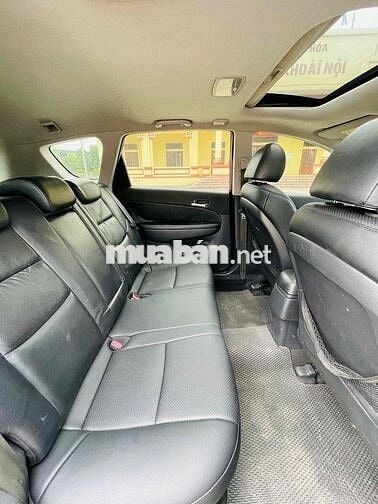 Hyundai i30 2009 1.6 AT - 120000 km