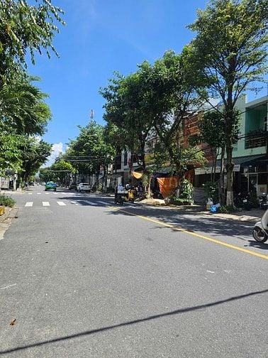 CHÍNH CHỦ BÁN NHÀ CĂN HỘ CAO CẤP 4 TẦNG,MẶT TIỀN ĐƯỜNG NGUYỄN HỮU DẬT 
