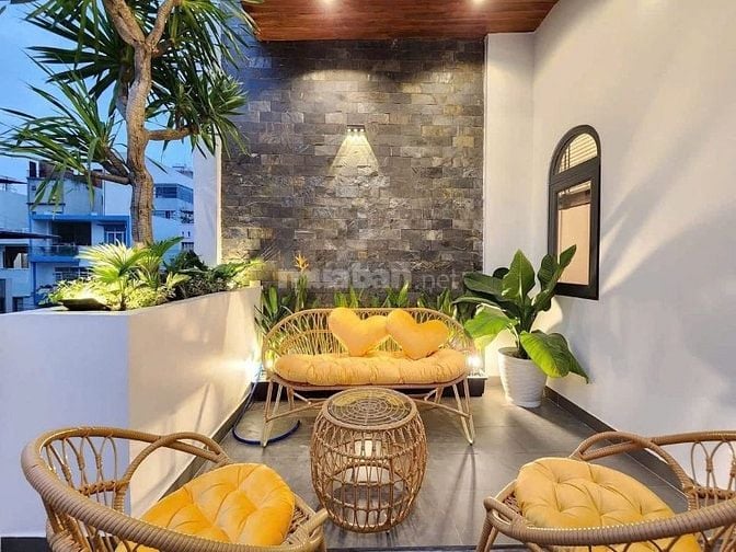 NGỘP NỢ BÁN GẤP NHÀ MẶT TIỀN TRẦN HƯNG ĐẠO - QUẬN 5 CHỈ 6.2 TỶ SHR