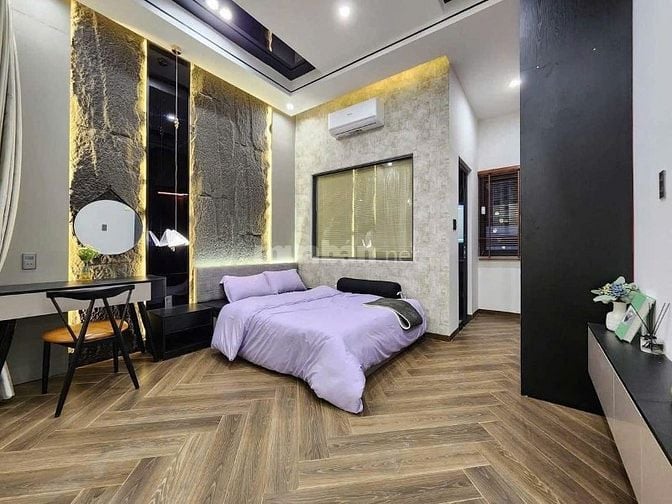NGỘP NỢ BÁN GẤP NHÀ MẶT TIỀN TRẦN HƯNG ĐẠO - QUẬN 5 CHỈ 6.2 TỶ SHR