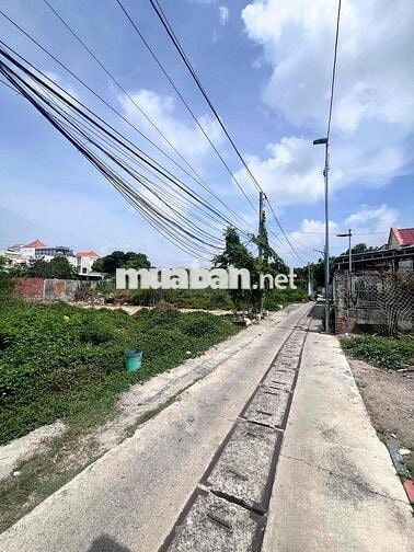 - Hôm nay em đi đo đạt đất  Lô đất Ngay trung Tâm Long Hải    -sau cà