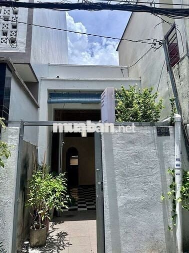 Nhà Nguyên Căn Có Sân Vườn _ Phú Nhuận Hẻm ôtô đậu cửa