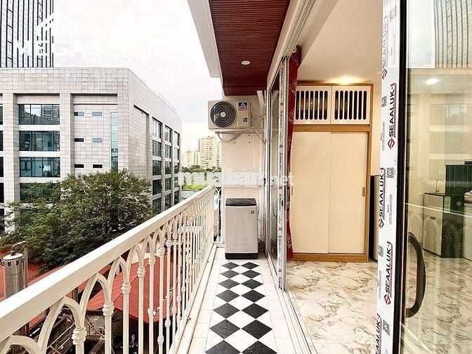 CHO THUÊ STUDIO BAN CÔNG ĐẦY ĐỦ NỘI THẤT MỚI NGAY TRUNG KÍNH, CẦU GIẤY