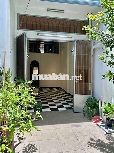 Nhà Nguyên Căn Có Sân Vườn _ Phú Nhuận Hẻm ôtô đậu cửa