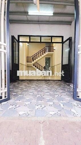 Nhà cấp 4 gác lửng chỉ 2tỷ 630 ngay chợ