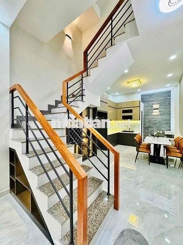 1 CĂN *** GIÁ ĐẸP NGAY LÊ THỊ BẠCH CÁT,P11,QUẬN 11-GIÁ:4TỶ810-3PN