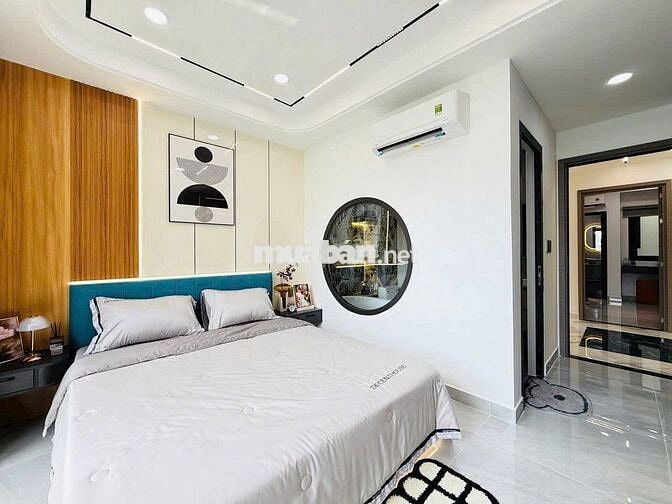 Cô Nga kẹt tiền bán nhà Nguyễn Thái Sơn Gò Vấp giá chỉ 4.2 Tỷ SHR