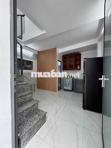 Cho thuê nhà nguyên căn 1 trệt 2 lầu 1 gác lửng ở được 6-7 người
