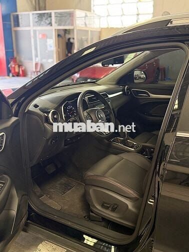 MG MG ZS 2025 Luxury 1.5 AT - 3000 km siêu lướt