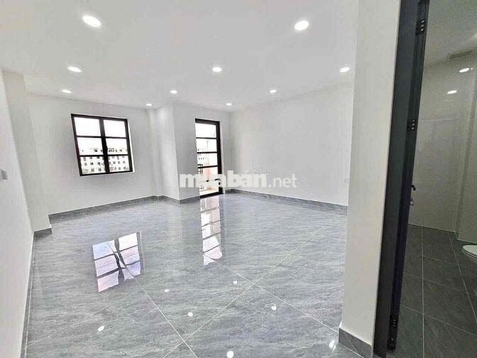 TOÀ NHÀ ỐP KÍNH, 5x20m - 57D Nguyễn Minh Hoàng, Phường 12, Tân Bình