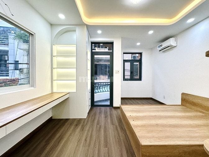 Bán nhà đường Nguyễn Đình Chính Q.Phú Nhuận - 4,3m x 13m - giá 12,9 tỉ