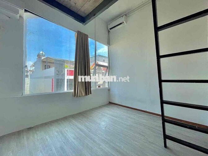 ✨ Cho thuê phòng gác Bancol - Cửa sổ - ngay Cầu Công Lý Giáp Quận 3