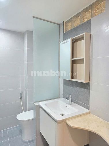 ⭐️Nhà 4 Lầu tuyệt đẹp THANG MÁY CAO CẤP hẻm xe hơi 5m Lê Văn Sỹ, P1, 