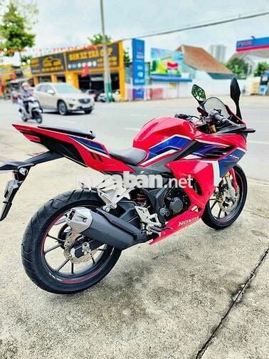 honda CBR150R odo 950km có bán góp
