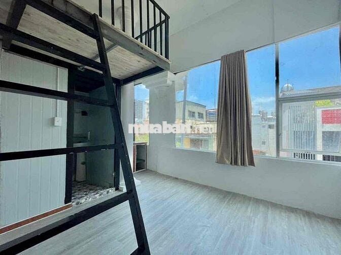 ✨ Cho thuê phòng gác Bancol - Cửa sổ - ngay Cầu Công Lý Giáp Quận 3