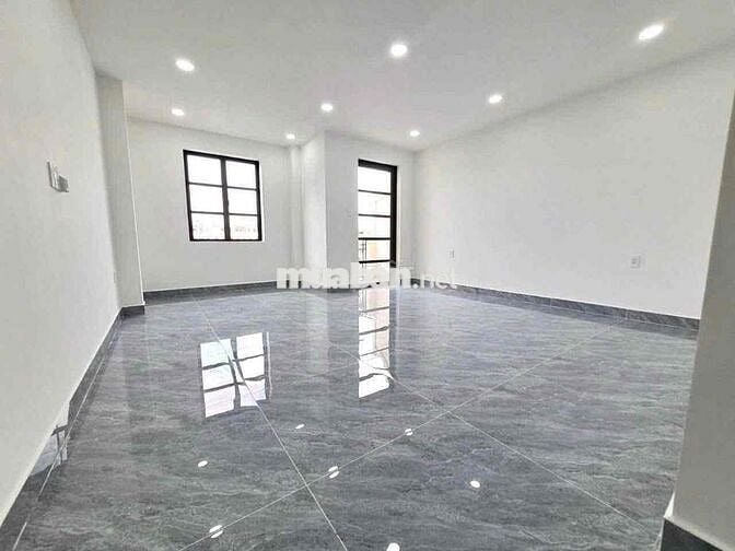 TOÀ NHÀ ỐP KÍNH, 5x20m - 57D Nguyễn Minh Hoàng, Phường 12, Tân Bình