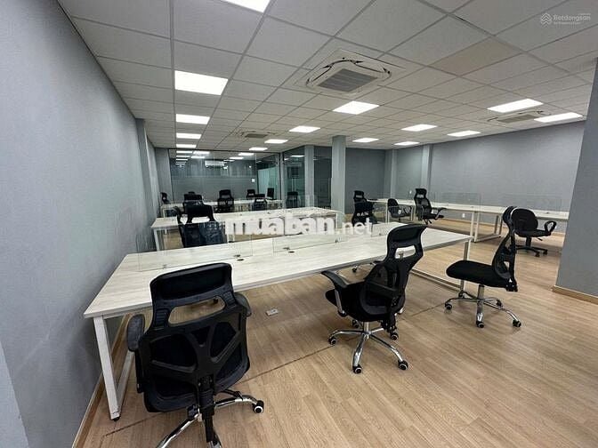 TÒA NHÀ CHO THUÊ NGUYỄN TRỌNG TUYỂN_ 8X20M_ HẦM 5 LẦU_ SÀN SUỐT, PCCC