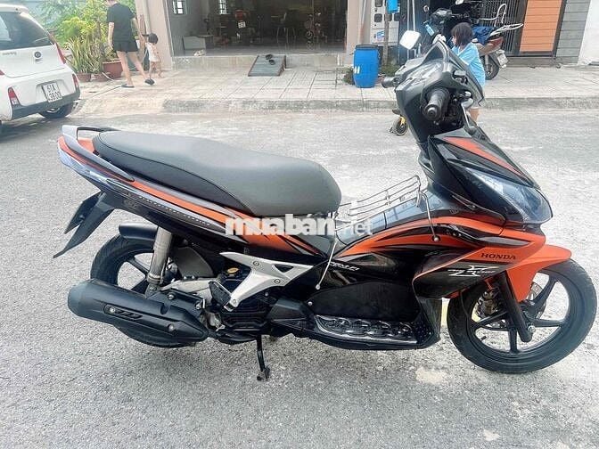 xe thái nguyên con xe zin máy chạy nhẹ