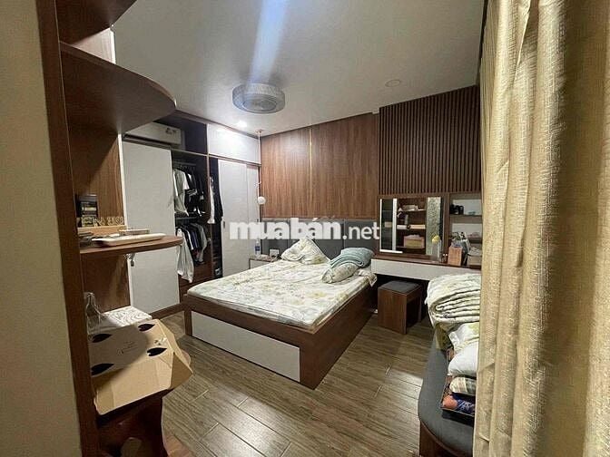Mặt tiền kinh doanh khu Nguyễn Sơn - Đúc 4 Tấm mới, ngang lớn 8,3m