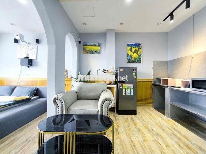 Căn Hộ Studio Ban Công 30m2 - Thang Máy - Gần Bờ Kè Trường Sa