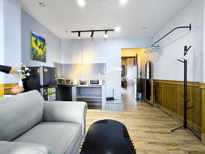 Căn Hộ Studio Ban Công 30m2 - Thang Máy - Gần Bờ Kè Trường Sa
