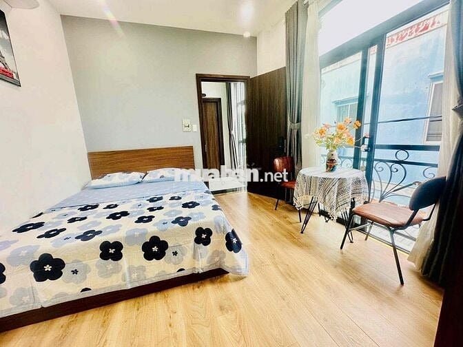 🍭 Căn Hộ Mới Nằm Ngay Vị Trí Trung Tâm - Full Nội Thất 🔥 Cửa sổ lớn
