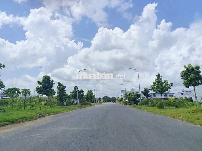 Cần bán đất Đ. Phạm Cự Lượng, Mỹ Quý, Long xuyên, An Giang, 10m2/550tr