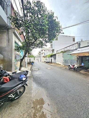 KIOT MẶT TIỀN ĐƯỜNG LỚN VỪA ở VỪA KD gần Trường Bình Trị 1_ GÁC 1M8 📍