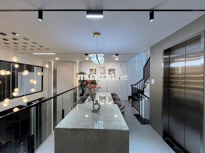 Nhà Bán Trần Thị Báo Tân Phú 6mx7m 42m2 5 tầng nhà đẹp