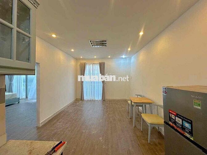Phòng full nội thất mới leng keng siêu rộng check in sớm fix lộc lá