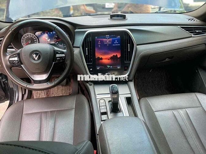 VinFast Lux A2.0 2021 Plus 2.0 AT - 70000 km