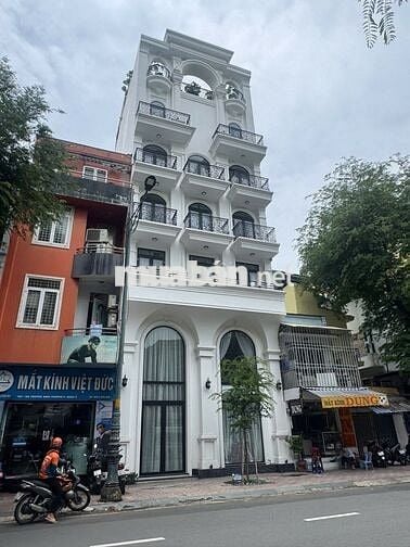 MT ĐƯỜNG TRƯƠNG ĐỊNH QUẬN 3 DT: 8X 15 1 TRỆT 5 LẦU  SÂN THƯỢNG TM