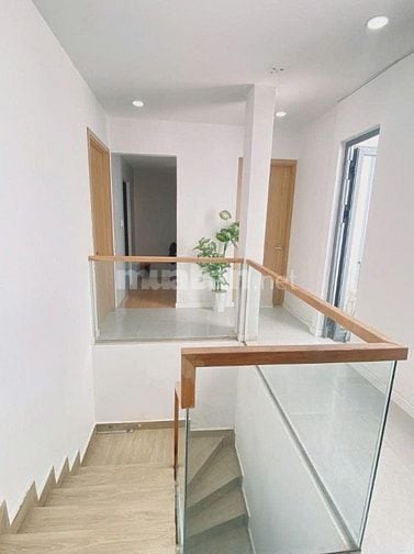 BIỆT THỰ BÌNH THẠNH CÓ HỒ BƠI – 100M², NỞ HẬU TÀI LỘC – GIÁ CHỈ 8.9 TỶ