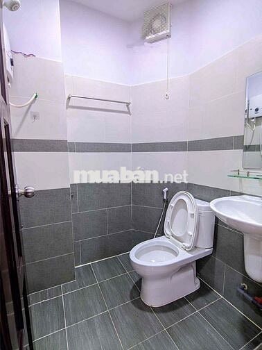 Ở NGAY! PHÒNG MỚI CỰC XINH GẦN SVĐ PHÚ THỌ Q.10 CÓ BẢO VỆ - THANG MÁY
