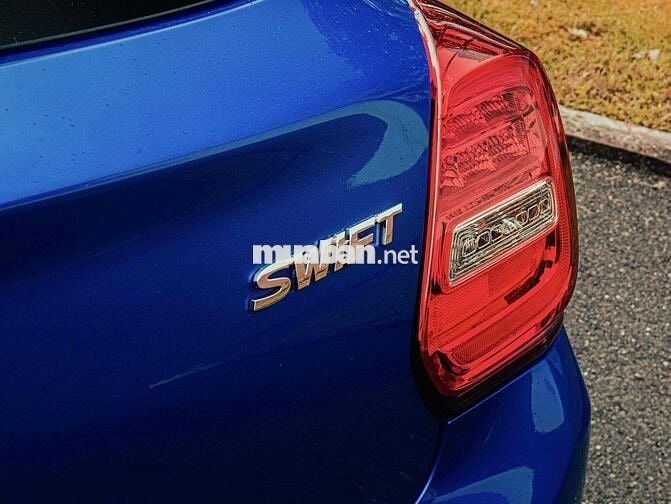 Suzuki Swift 2023 - 12900 km