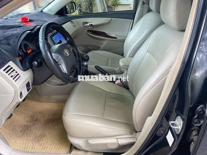 Toyota Corolla Altis 2011 1.8G MT - 20000 km