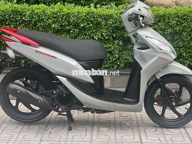 Honda Vision 2013 BSTP 9 Chủ Xe Đẹp Keng Máy Êm
