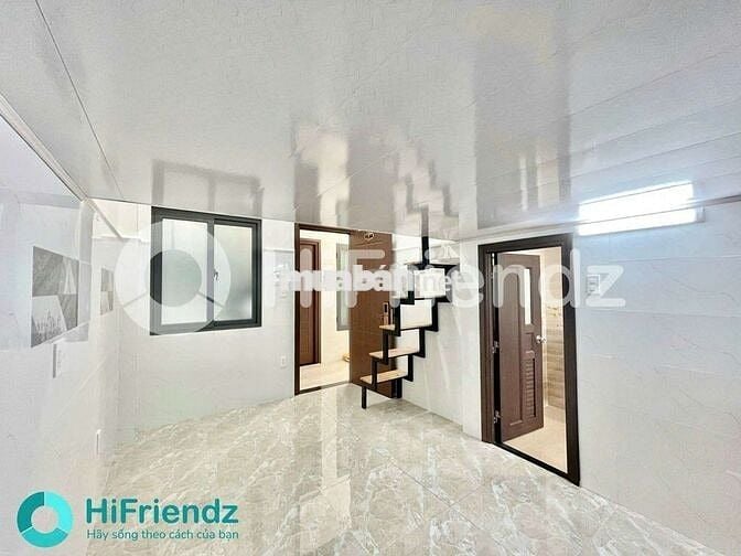 TRỐNG LẠI CĂN HỘ DUPLEX GÁC CAO NHÀ MỚI THANG MÁY NGAY CHỢ HƯƠNG LỘ 2