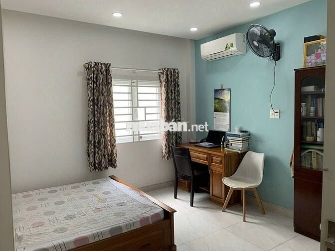 Bán nhà đẹp mặt tiền đường số KDC đồng bộ phường Tân Phong, Quận 7