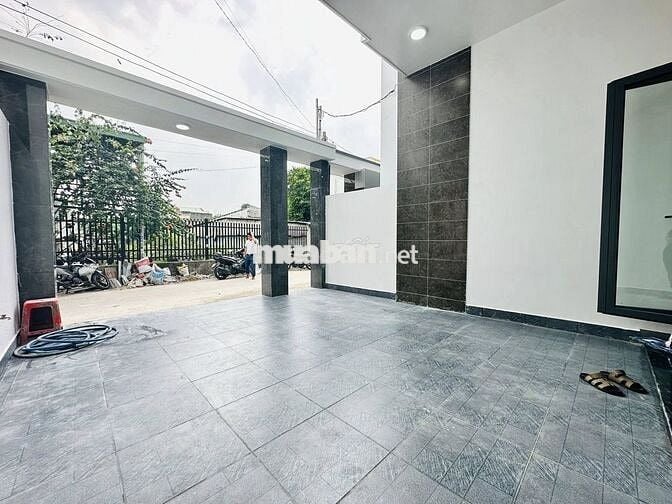 NHÀ 1 TRỆT 1 LẦU – PHÚ HÒA   1 trệt 1 lầu, sân ô tô, , 3PN, bếp, 2WC