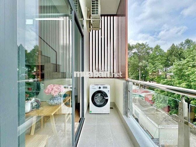 Cho Thuê Căn Duplex Ban Công Full NT Có Máy Giặt Riêng CMT8 Quận 3