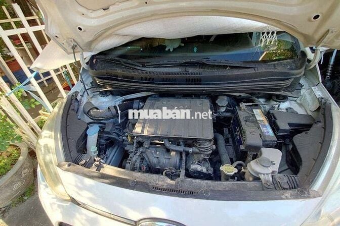 2016 Sedan 1.2 Base - 199999 km