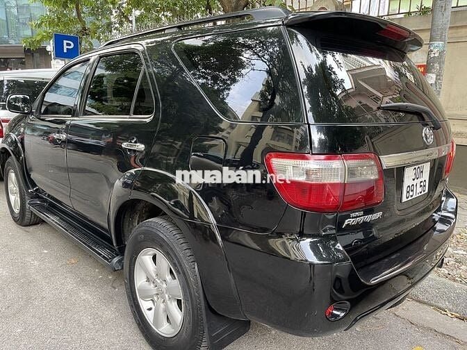 Toyota Fortuner 2010 2.5G - 10000 km