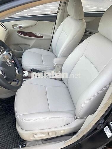 Toyota Corolla Altis 2011 2.0V - 130000 km