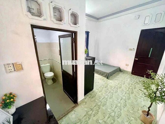 Cho Thuê Phòng Cửa Sổ Thoáng Đầy Đủ Nội Thất Gần Luỹ Bán Bích Tân Phú