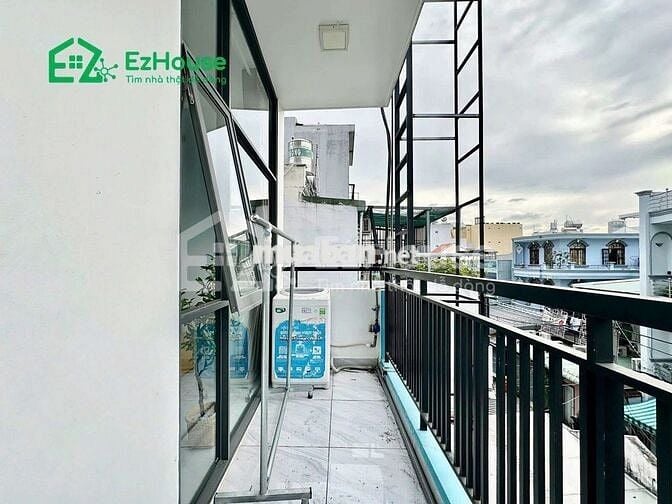 CHO THUÊ CHDV BAN CÔNG GẦN ĐH VĂN HIẾN+CÔNG THƯƠNG Ở ĐƯỢC 3-4 NGƯỜI