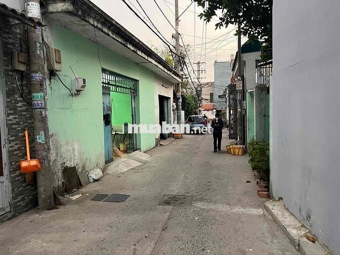 cần bán nhà nguyễn văn quá Q 12 8,5t TL