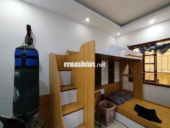 Cục Hot Võ chí Công,54m,5 tằng,6ngủ, ngõ 3 gác,cách ô tô30m