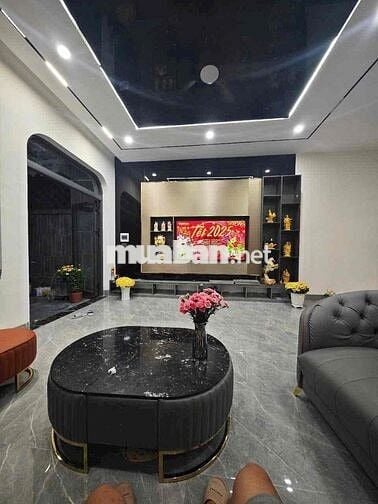 Nhà 1 Trệt 1 Lầu 137m2 .4 Phòng Ngủ