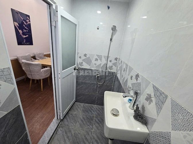 Cần bán gấp căn hộ nhỏ, xinh, tiện nghi đầy đủ, ngay TT SG-Chợ lớn